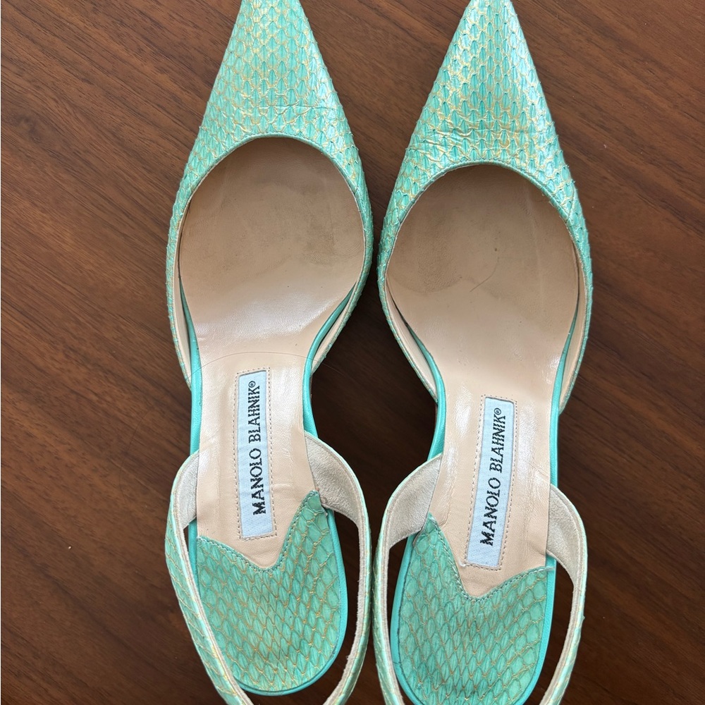 Manolo Blahnik Mint Green with 2 inch heel. Calf leather lining. Size 38.5.